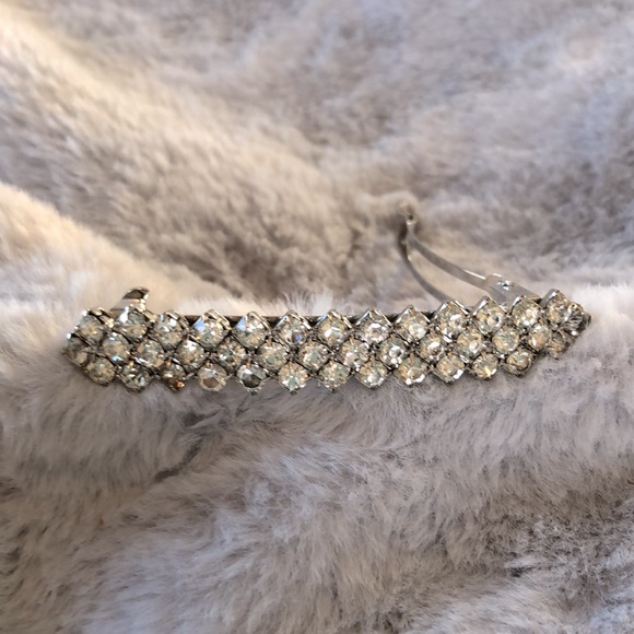 💖 3 Bracelets - Earrings - Barrette SET of 5 Silver with Clear Stone pieces - Picture 2 of 8